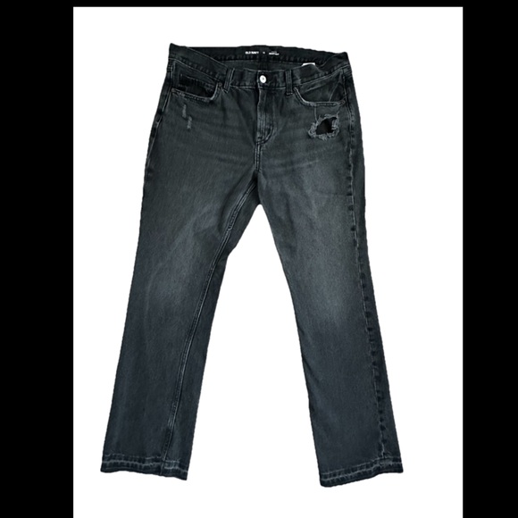 Old Navy Low-Rise Boot-Cut Jeans Black Stonewash Distressed Women’s Size 12. - Picture 1 of 16